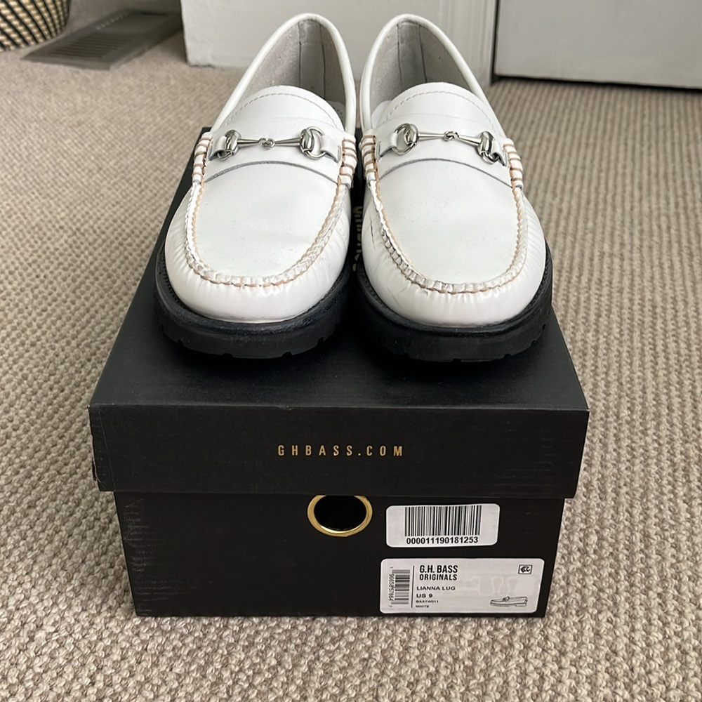 G.H. Bass & Co. Cream Loafers - Picture 6 of 6